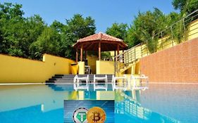 Crypto Villa G